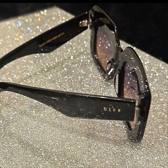 DIFF Eyewear Giada Black Twilight Gradient Sunglasses - Picture 11 of 11